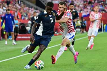 Fotos del debut goleador de Budimir en el Mundial.