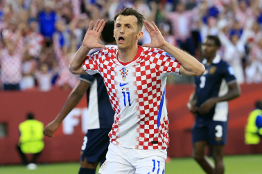 Fotos del debut goleador de Budimir en el Mundial.