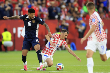 Fotos del debut goleador de Budimir en el Mundial.