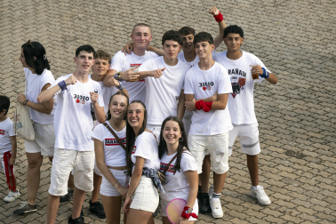 Fotos del chupinazo de fiestas de Barañáin 2026