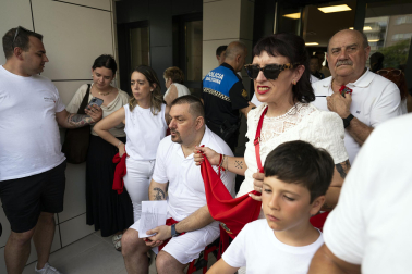 Fotos del chupinazo de fiestas de Barañáin 2026