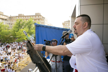 Fotos del chupinazo de fiestas de Barañáin 2026
