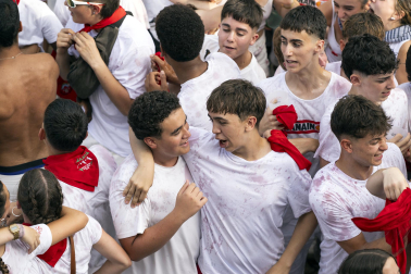 Fotos del chupinazo de fiestas de Barañáin 2026