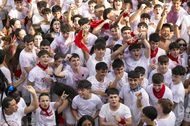 Fotos del chupinazo de fiestas de Barañáin 2026