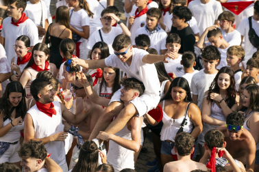 Fotos del chupinazo de fiestas de Barañáin 2026