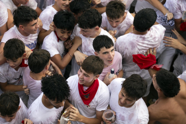 Fotos del chupinazo de fiestas de Barañáin 2026