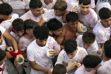 Fotos del chupinazo de fiestas de Barañáin 2026