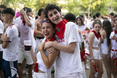 Fotos del chupinazo de fiestas de Barañáin 2026