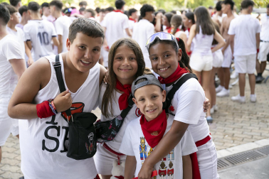 Fotos del chupinazo de fiestas de Barañáin 2026