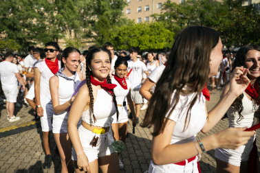 Fotos del chupinazo de fiestas de Barañáin 2026