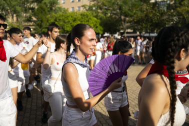 Fotos del chupinazo de fiestas de Barañáin 2026