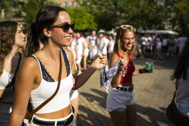 Fotos del chupinazo de fiestas de Barañáin 2026