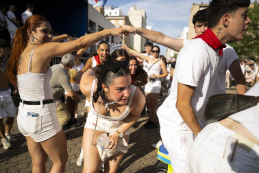 Fotos del chupinazo de fiestas de Barañáin 2026