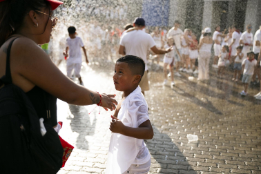 Fotos del chupinazo de fiestas de Barañáin 2026