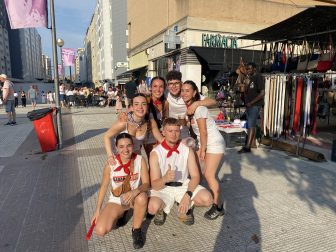 jóvenes en fiestas de Barañáin