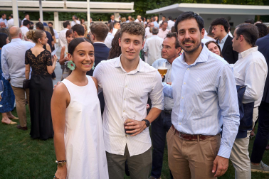 El hotel Tres Reyes acogió este miércoles, 24 de junio, 'La noche de las empresas' organizada por Diario de Navarra