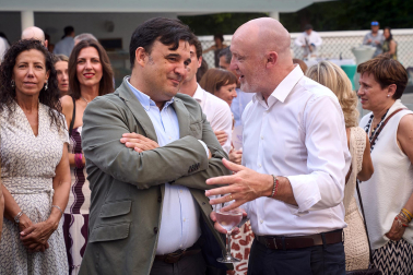 El hotel Tres Reyes acogió este miércoles, 24 de junio, 'La noche de las empresas' organizada por Diario de Navarra