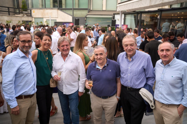 El hotel Tres Reyes acogió este miércoles, 24 de junio, 'La noche de las empresas' organizada por Diario de Navarra