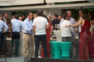 El hotel Tres Reyes acogió este miércoles, 24 de junio, 'La noche de las empresas' organizada por Diario de Navarra