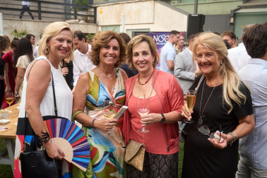 El hotel Tres Reyes acogió este miércoles, 24 de junio, 'La noche de las empresas' organizada por Diario de Navarra