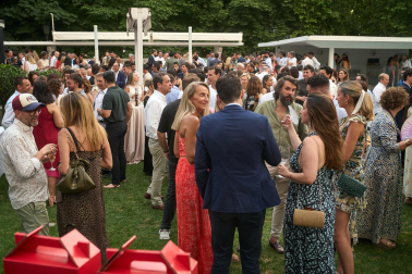 El hotel Tres Reyes acogió este miércoles, 24 de junio, 'La noche de las empresas' organizada por Diario de Navarra