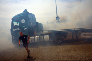 Foto del incendio junto a la Ciudad del Transporte.