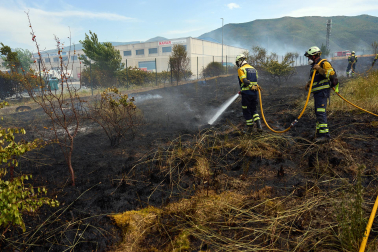 Foto del incendio junto a la Ciudad del Transporte.