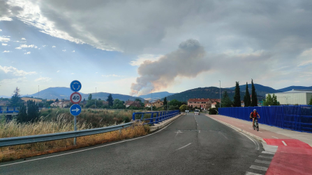 Fotos del incendio al norte del monte San Cristóbal