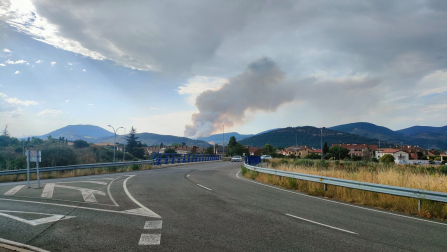 Fotos del incendio al norte del monte San Cristóbal