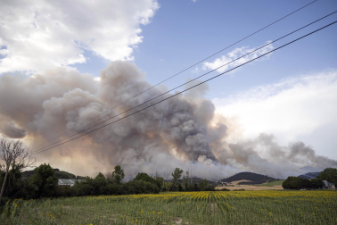 Foto del incendio al norte del monte San Cristóbal
