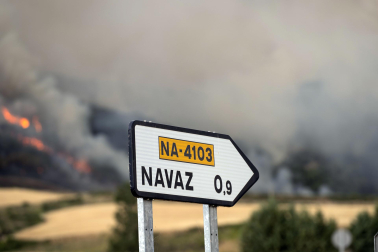 Foto del incendio al norte del monte San Cristóbal