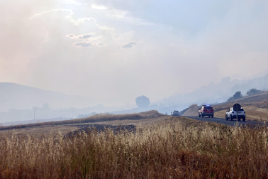 Fotos del incendio en Ezcabarte al norte del monte San Cristóbal