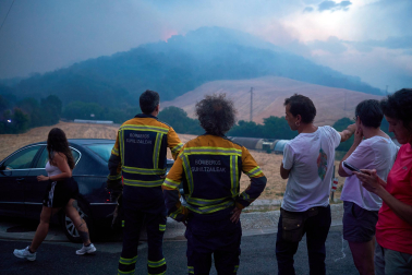 Fotos del incendio en Ezcabarte al norte del monte San Cristóbal. Vista desde Cildoz