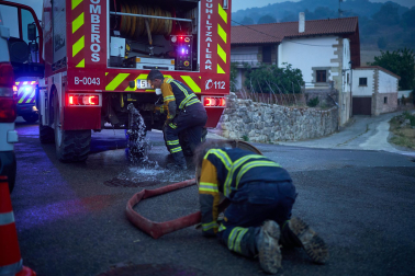 Fotos del incendio en Ezcabarte al norte del monte San Cristóbal. Vista desde Cildoz