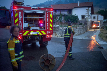 Fotos del incendio en Ezcabarte al norte del monte San Cristóbal. Vista desde Cildoz