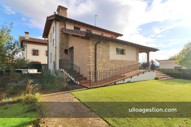 Amplia vivienda independiente en Etxauri, en un entorno magnífico