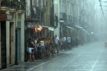 Fotos de la tormenta de este sábado por la tarde en Pamplona