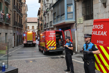 Fotos del atropello de un camión a varias personas en Navarrería