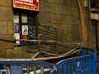Fotos del atropello de un camión a varias personas en Navarrería