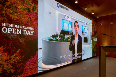 Foto del acto de presentación de la empresa Hithium al ecosistema industrial navarro.