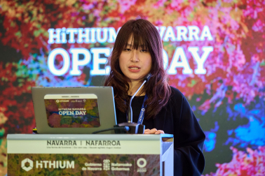 Foto del acto de presentación de la empresa Hithium al ecosistema industrial navarro.