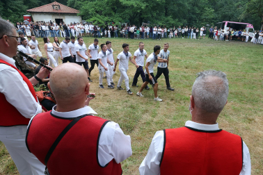 Foto de la celebración del Día de San Pedro en las campas de San Pedro en Alsasua