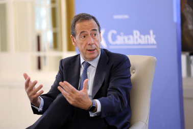 Fotos del desayuno de trabajo con Gonzalo Gortázar (CEO de CaixaBank)