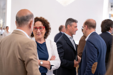 Fotos del desayuno de trabajo con Gonzalo Gortázar (CEO de CaixaBank)