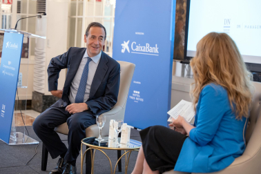 Fotos del desayuno de trabajo con Gonzalo Gortázar (CEO de CaixaBank)