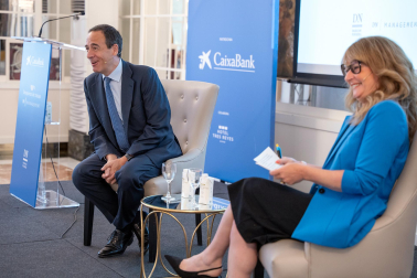 Fotos del desayuno de trabajo con Gonzalo Gortázar (CEO de CaixaBank)