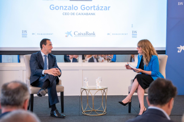 Fotos del desayuno de trabajo con Gonzalo Gortázar (CEO de CaixaBank)