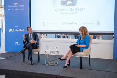 Fotos del desayuno de trabajo con Gonzalo Gortázar (CEO de CaixaBank)