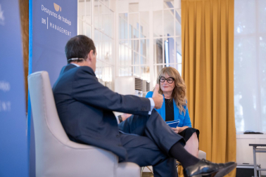 Fotos del desayuno de trabajo con Gonzalo Gortázar (CEO de CaixaBank)