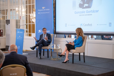 Fotos del desayuno de trabajo con Gonzalo Gortázar (CEO de CaixaBank)